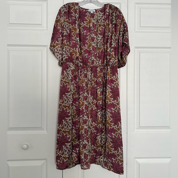 Evereve Toni Floral Satin Wrap Dress or Kimono - Size S Boho-Chic - Picture 3 of 9